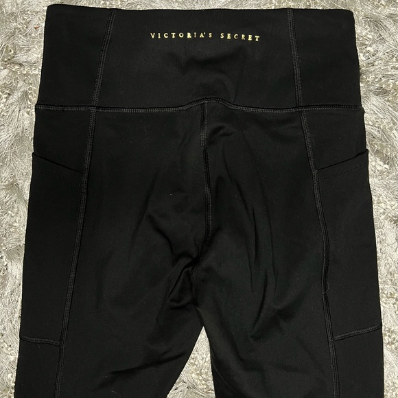 Victoria’s Secret Sport Black Leggings - Picture 3 of 3